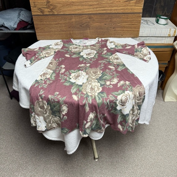 Floral Pink Women's Dress size medium NWT no brand has pockets bell sleeves - Picture 5 of 7